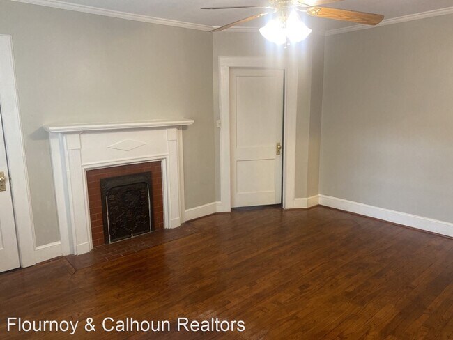 Building Photo - 3 br, 1 bath House - 3404 University Avenue