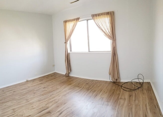 Bedroom 1 - 1003 Berlin Ave