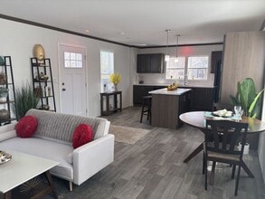 Building Photo - 127 Cimarron