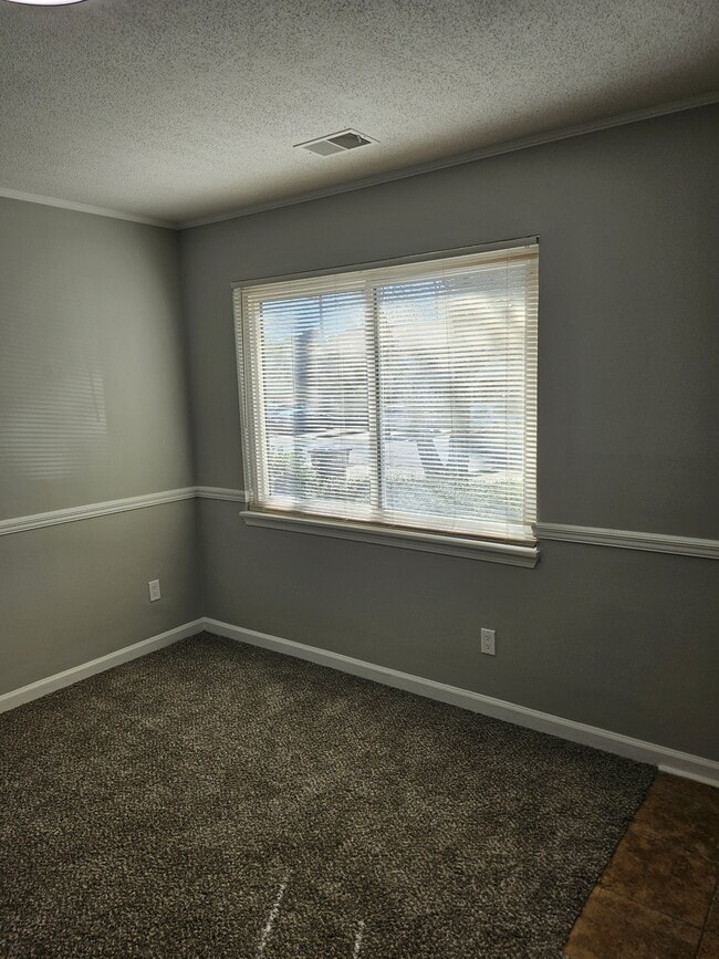 Building Photo - 2347 Grayson Valley Cir