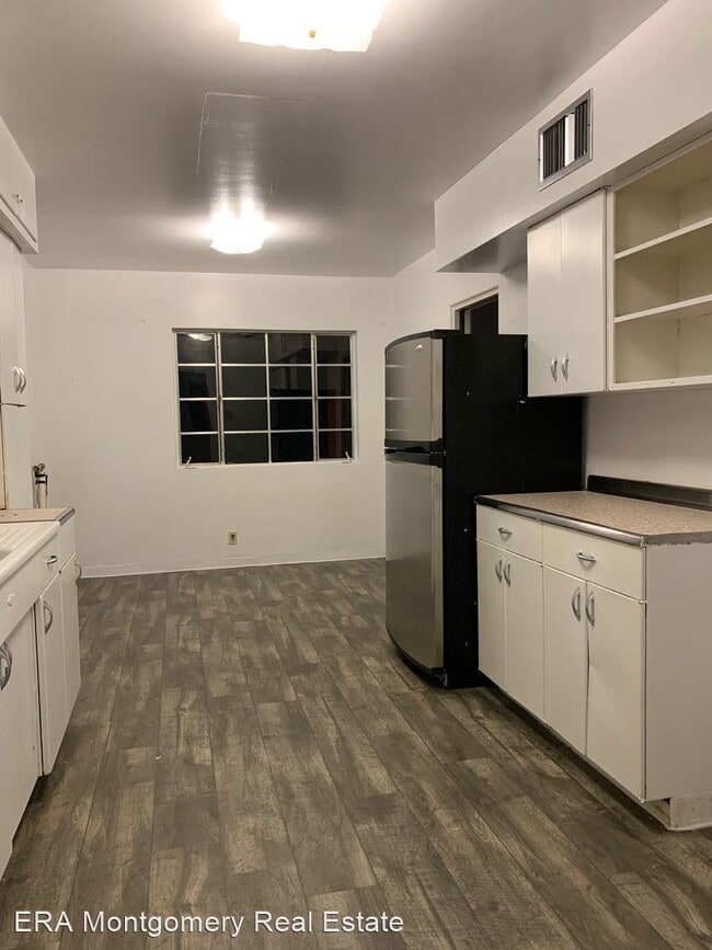 Building Photo - 3 br, 1.5 bath House - 1511 Bryan Circle