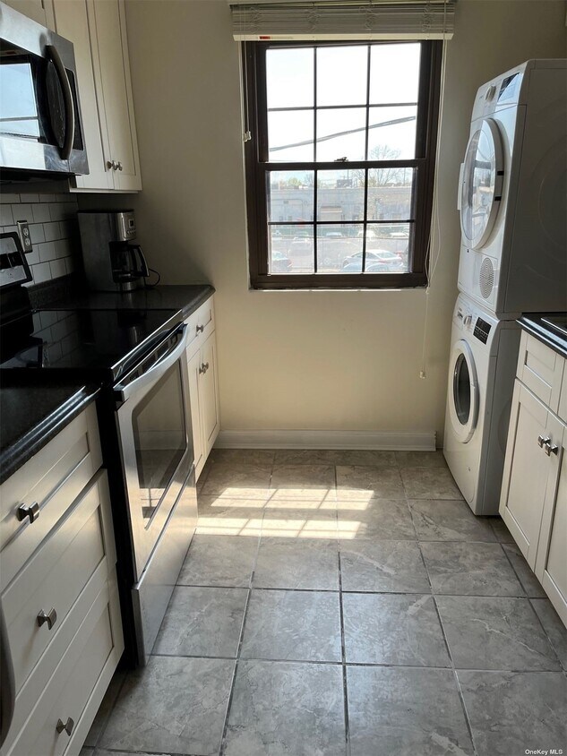 2388 Bedford Ave, Bellmore, NY 11710 Condo for Rent in Bellmore, NY