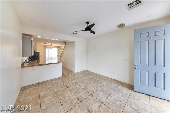 Building Photo - 1703 Bamboo Rain Ave