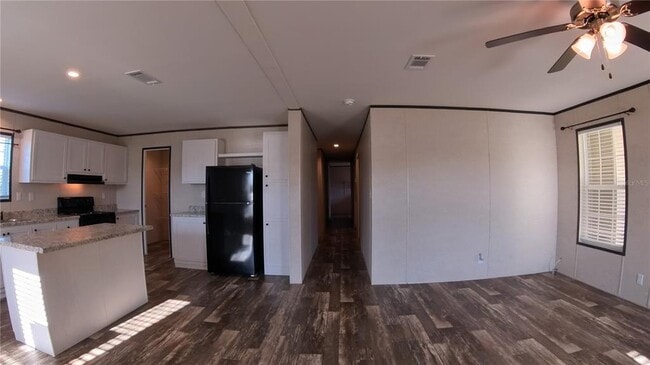 Building Photo - 9722 Scepter Ave