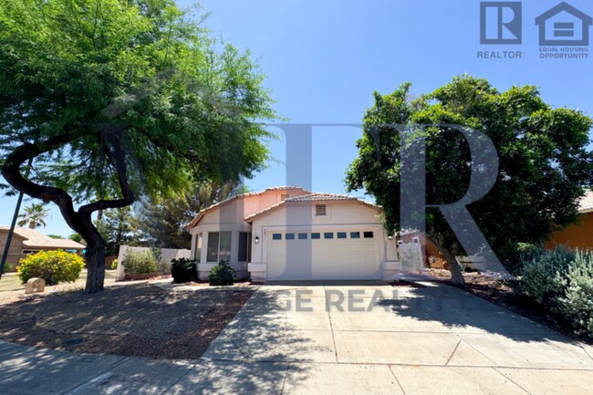 Foto del edificio - 3Bed/2Bath House at 51st Ave/Loop 101! $399 MOVE-IN SPECIAL! Move-In Ready on 01/08/2026!