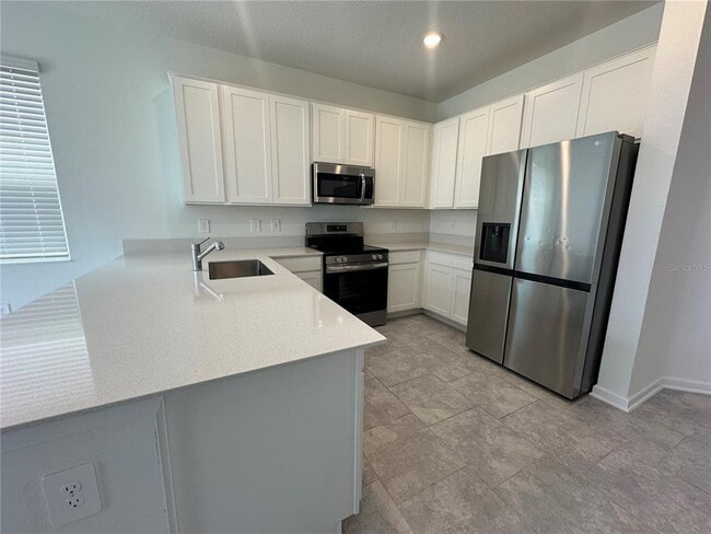 Building Photo - 3170 Laurent Lp