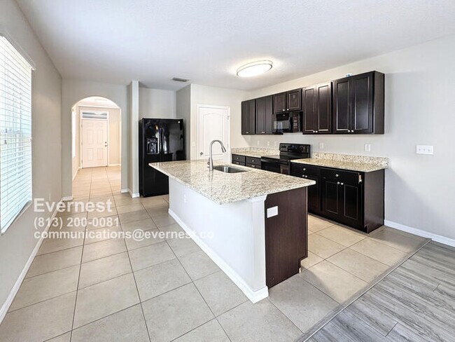 Building Photo - 12104 Fawn Brindle St