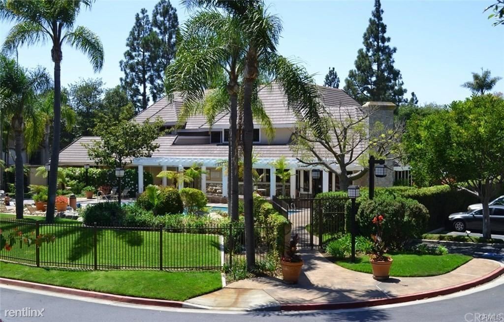 Primary Photo - 2551 Plaza del Amo