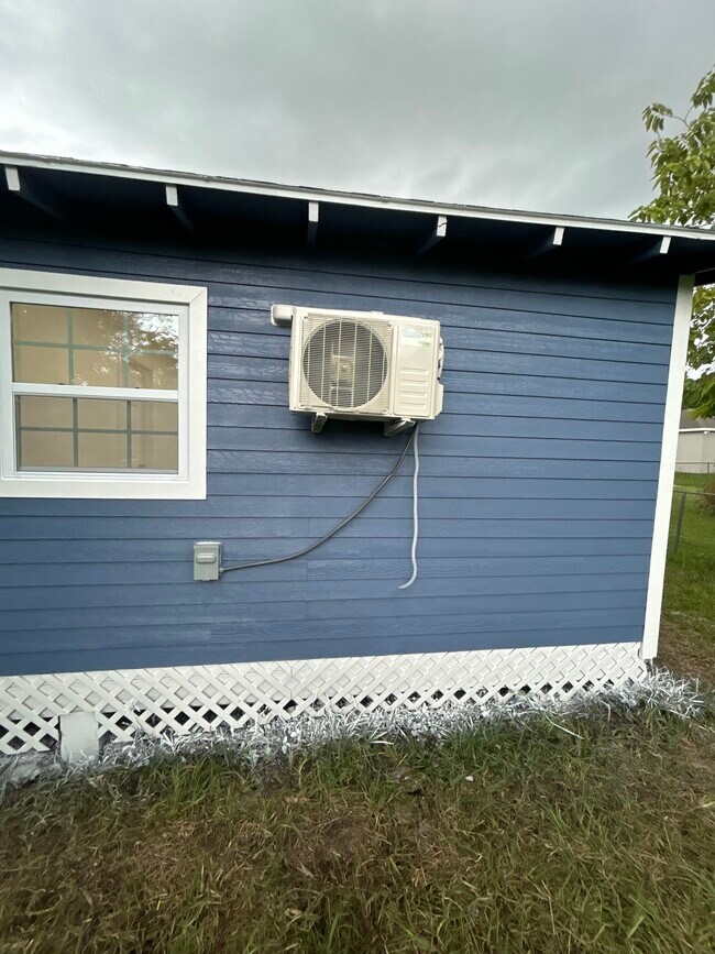 Building Photo - 317 Petteway Dr