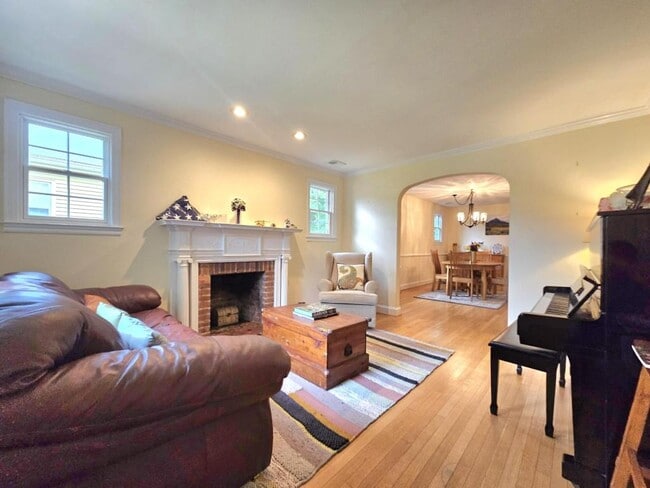 Building Photo - 3410 15th St N