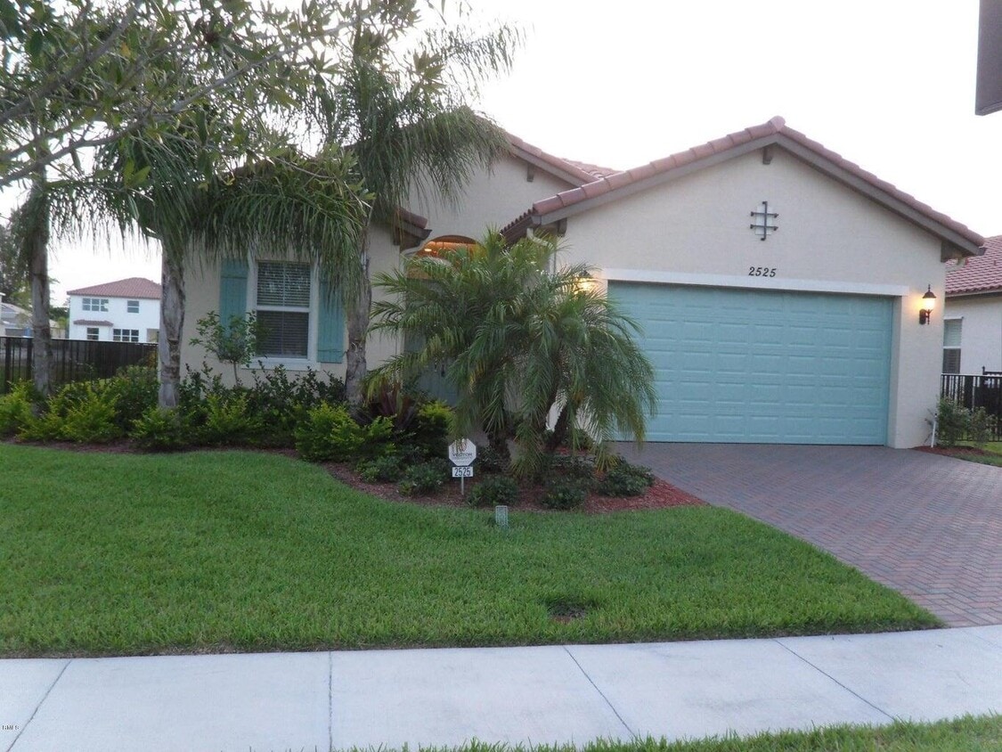 Foto principal - 2525 Vicara Court