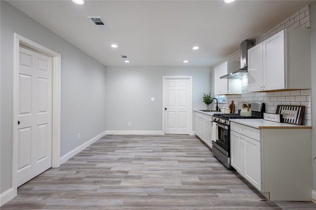 Building Photo - 2812 Dogwood Park Dr