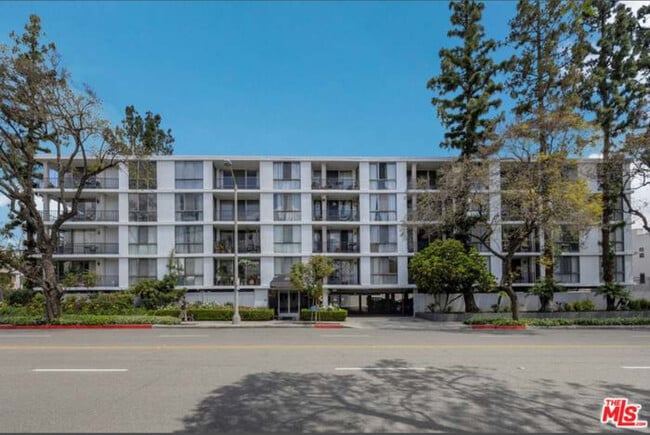 Foto del edificio - 601 E Del Mar Blvd
