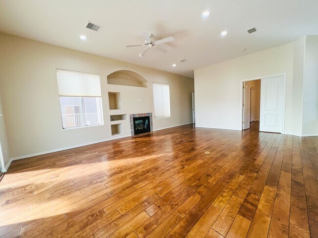 Foto del edificio - TOWNHOME - CORNVILLE - 55+ COMMUNITY INTHE VILLAS AT VERDE SANTA FE