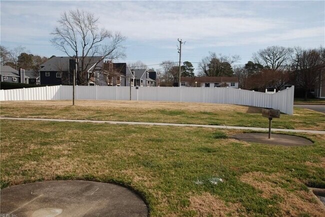 Foto del edificio - 1146 Indian Rd