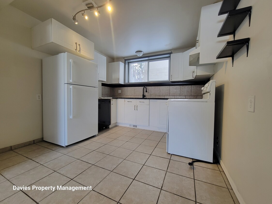 Photo principale - 12403 B-124130 130 Ave NW