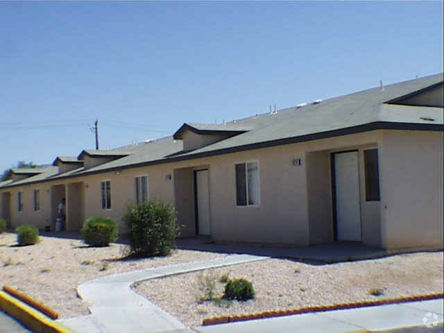 Building Photo - 3869 Soda Springs Dr