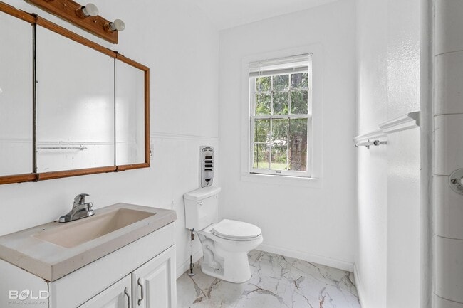 Building Photo - 217 Boulevard Pl