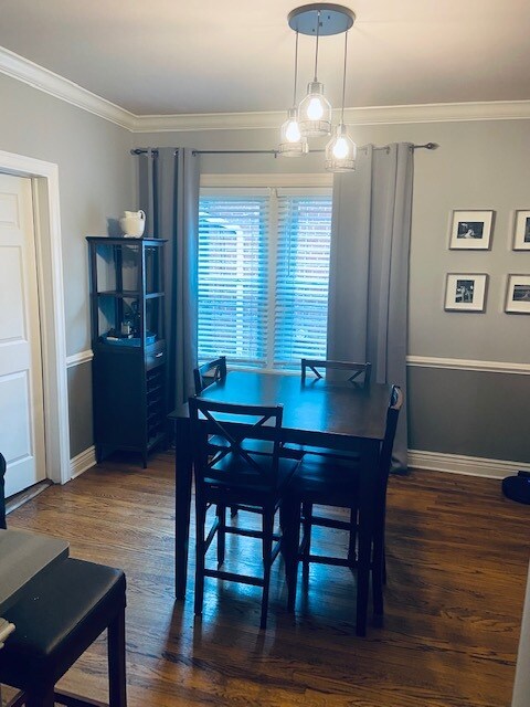Comedor - 1315 Claytonia Ter