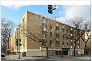 Building Photo - 5400 N Sheridan Rd