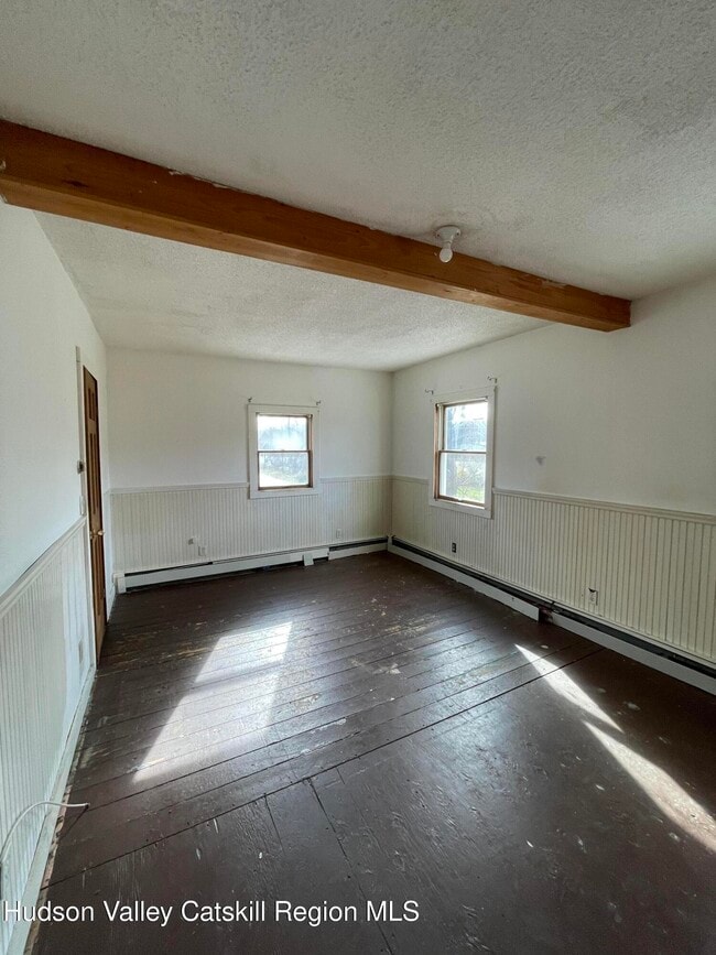 Building Photo - 42 S Center St