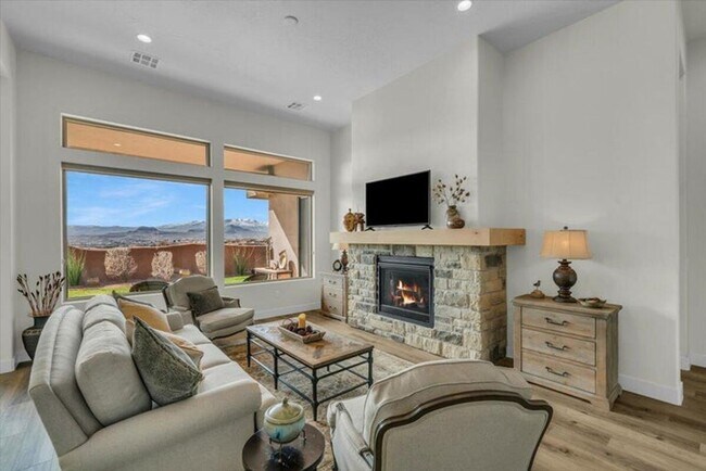 Foto del edificio - Beautiful  home in Entrada!