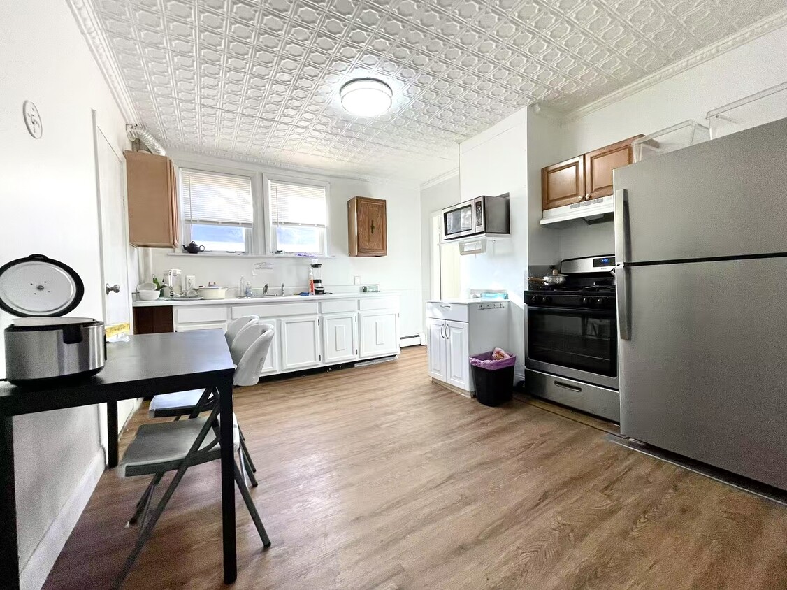 Foto principal - 10 Ashland St