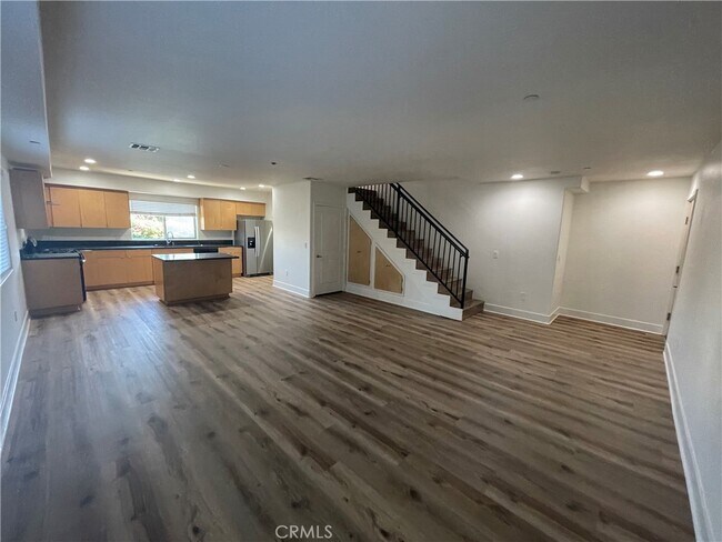 Building Photo - 11312 Huston St