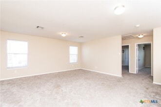 Building Photo - 413 E Orion Dr