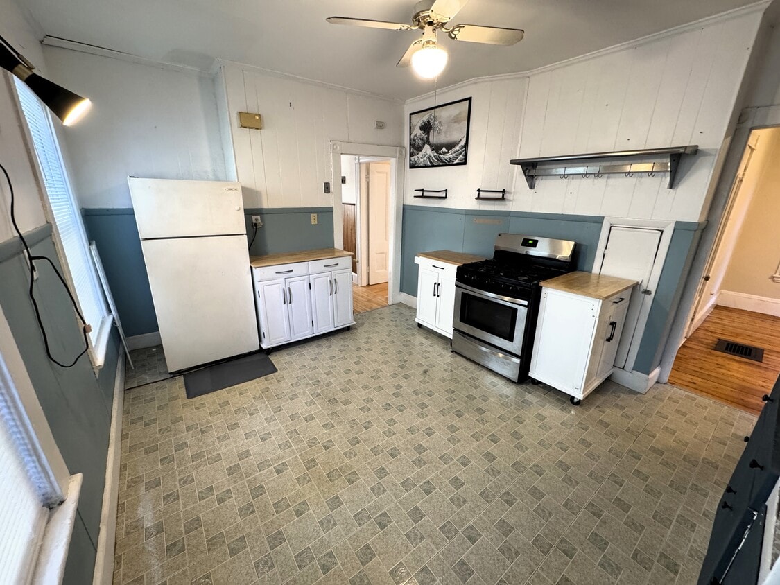 Photo - 377 Highland Ave (Somerville, MA)