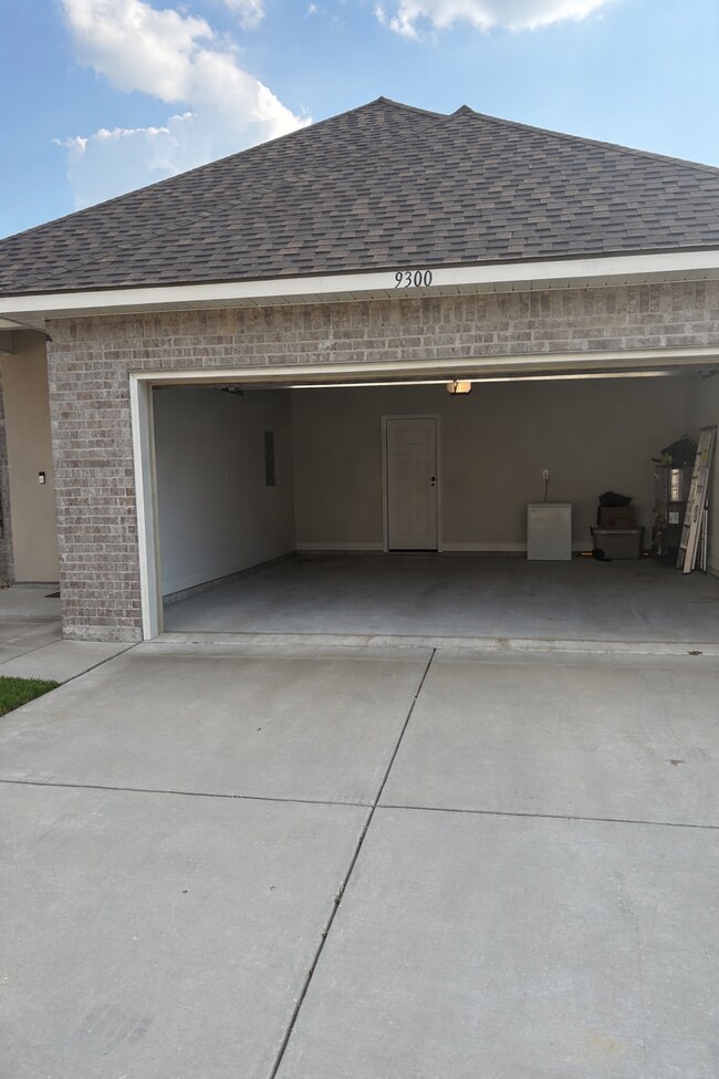 Foto del edificio - 9300 Asoka Ave