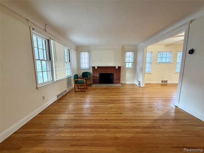 Foto del edificio - 6120 Middlesex St