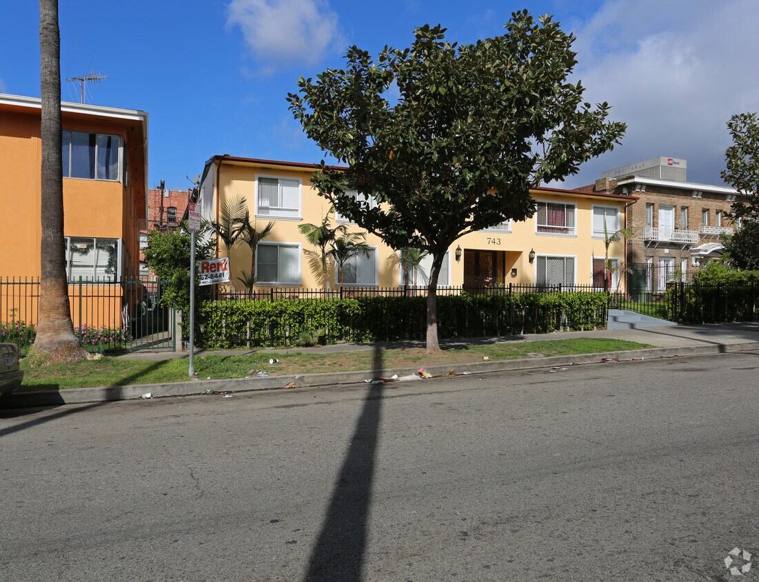 Primary Photo - Berendo Apartments
