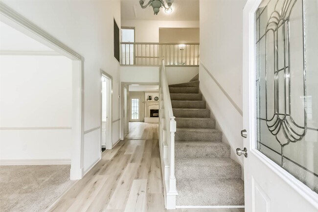 Foto del edificio - 4214 Brightwood Dr