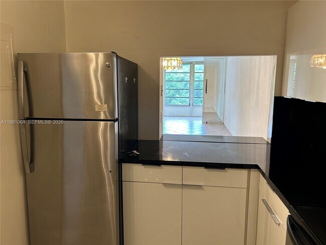 Foto del edificio - 9430 Live Oak Pl