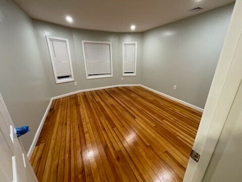 Foto del edificio - 421 Furnace Brook Pky