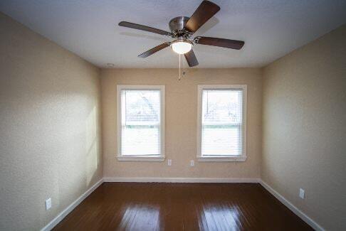 Foto del edificio - 936 Poinsettia St