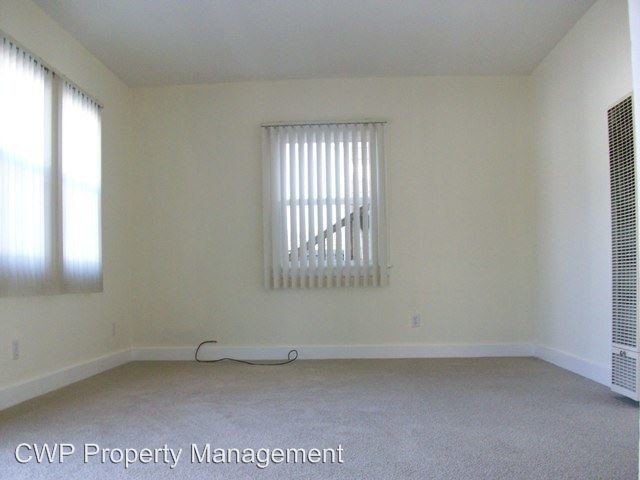 Building Photo - 1373 Russell Way