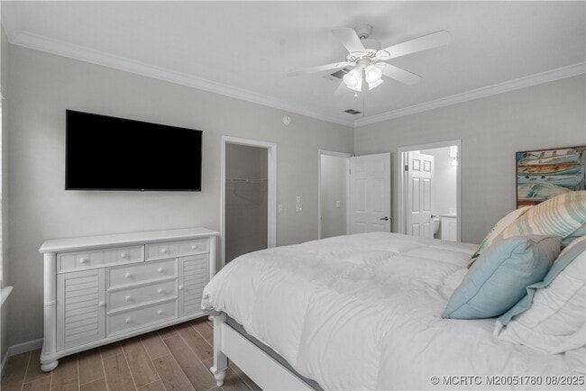 Building Photo - 257 NE Coastal Dr