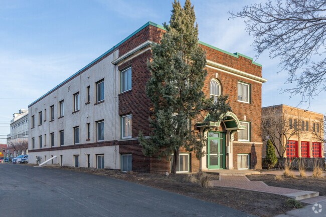 Building Photo - 2737 Blaisdell Ave