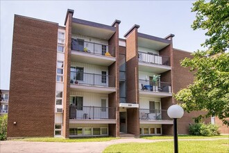 Building Photo - 3308 Rue de la Monnerie