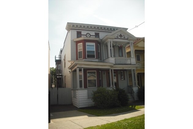 Building Photo - 228 Western Ave