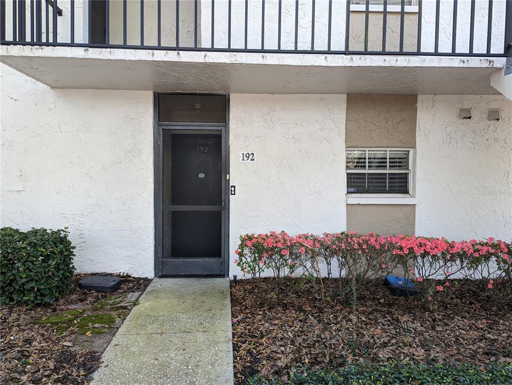 Foto principal - 809 Russell Ln
