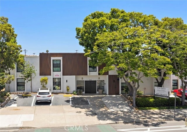 Building Photo - 6679 Linda Vista Rd