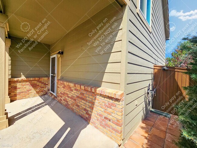 Building Photo - 3 br, 3 bath House - 10440 Tracewood Ct