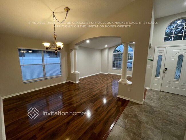 Foto del edificio - 1825 Leybourne Loop