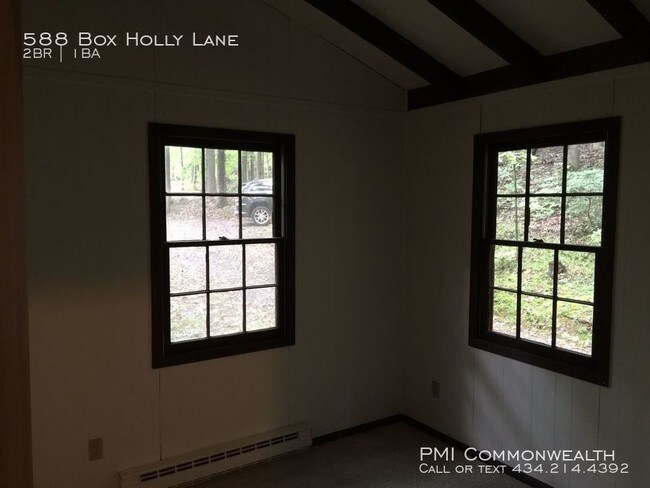 Building Photo - 588 Box Holly Ln