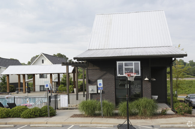 Building Photo - The District at Clemson | Student Housing