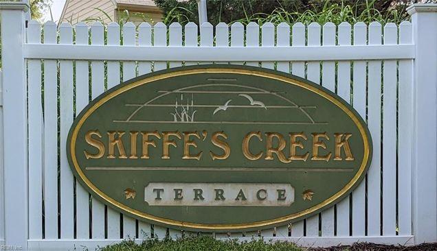 Foto principal - 1759 Skiffes Creek Circle