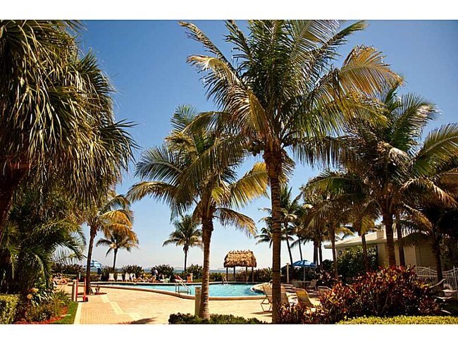 Building Photo - 3801 S Ocean Dr